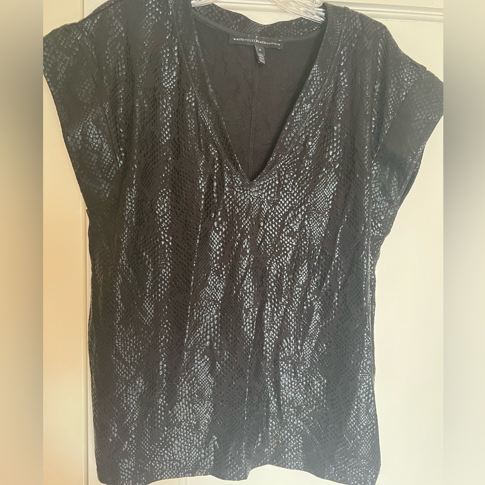 WHITE HOUSE BLACK MARKET power tee viper shine -S-EUC worn once!